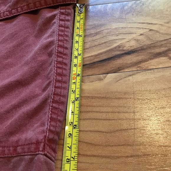 EUC Short Sleeve Button Down - Picture 6 of 6